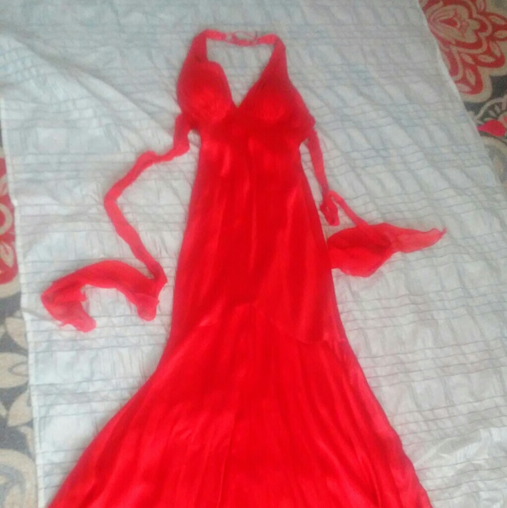 Cache size 4. Fiery red